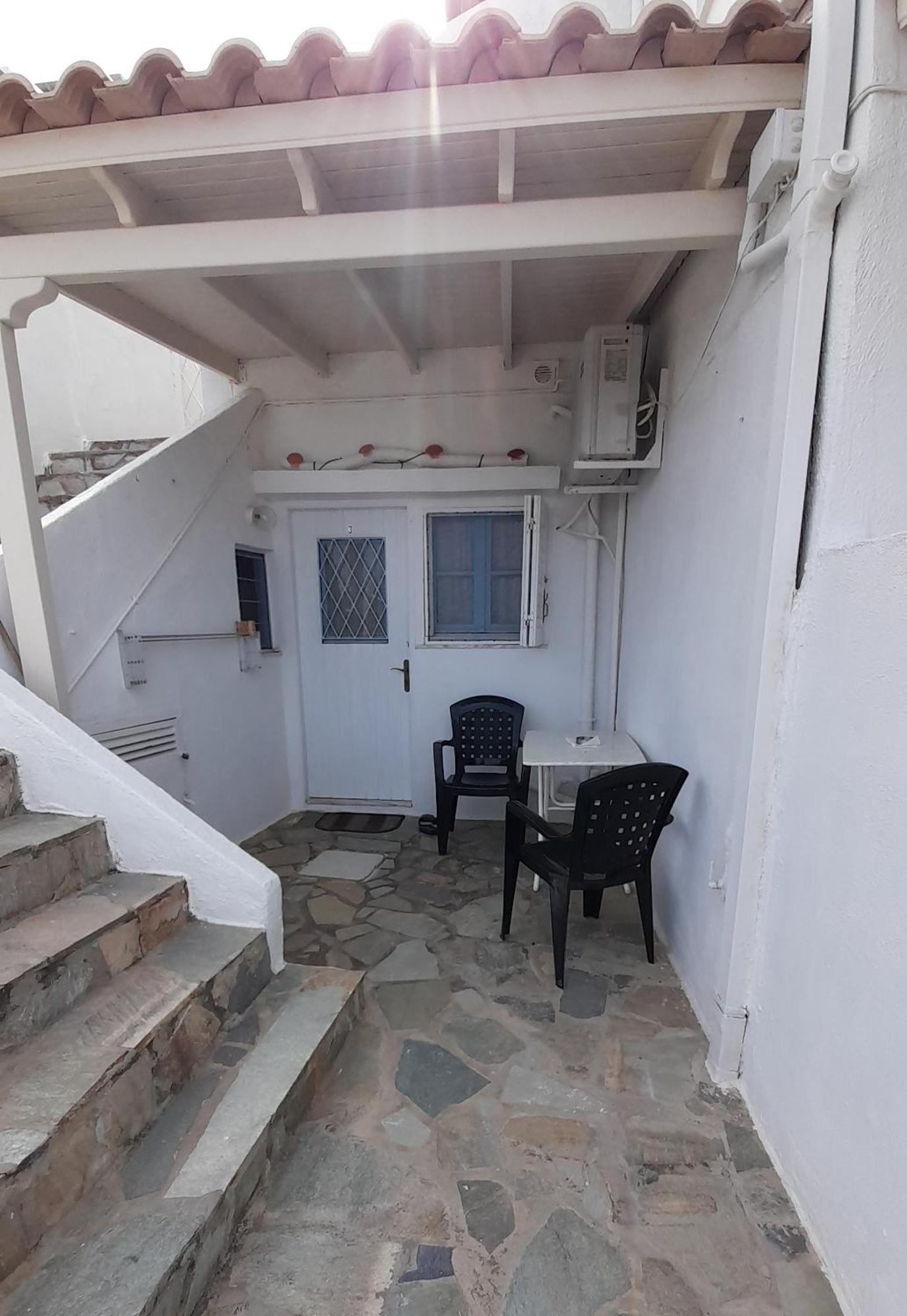 Thalassino Ageri Gialiskari  Ruang foto