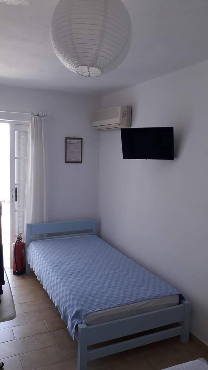 Thalassino Ageri Gialiskari  Ruang foto
