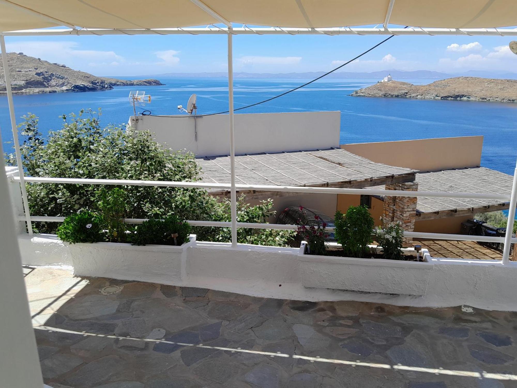 Thalassino Ageri Gialiskari  Ruang foto